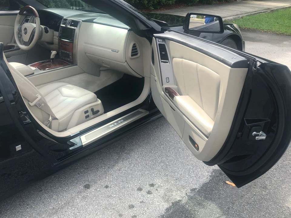 2006 Cadillac XLR - Image 31 of 31