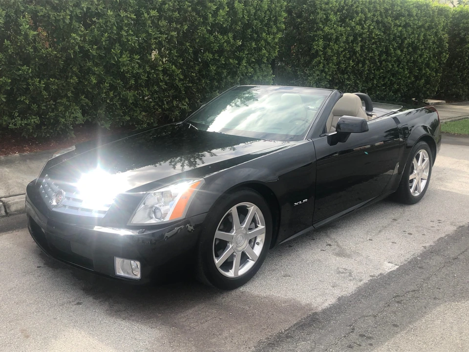 2006 Cadillac XLR - Image 4 of 31
