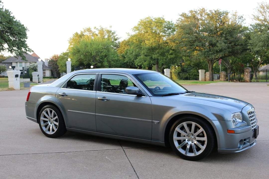 2006 Chrysler 300 (2005-2023) - Image 2 of 31