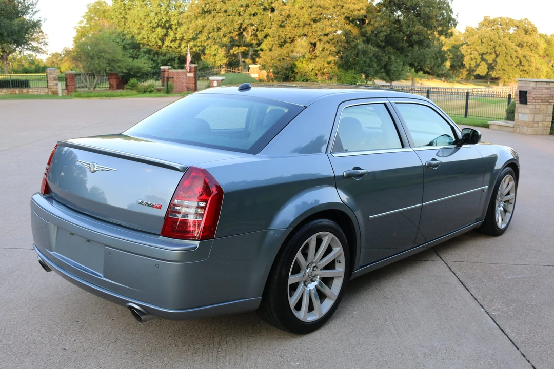2006 Chrysler 300 (2005-2023) - Image 8 of 31