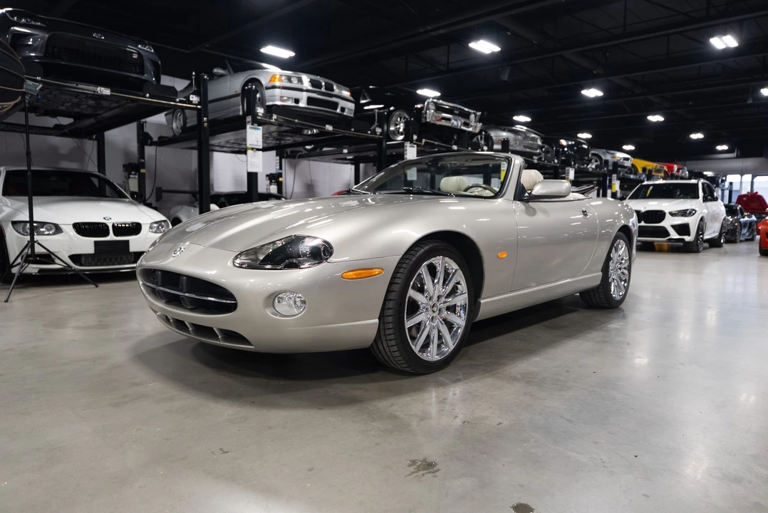2006 Jaguar X100 XK8 - Image 2 of 31