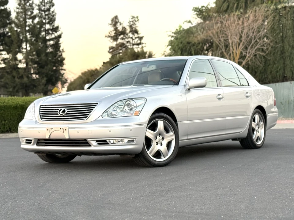 2006 Lexus LS 3rd Gen - Image 3 of 31