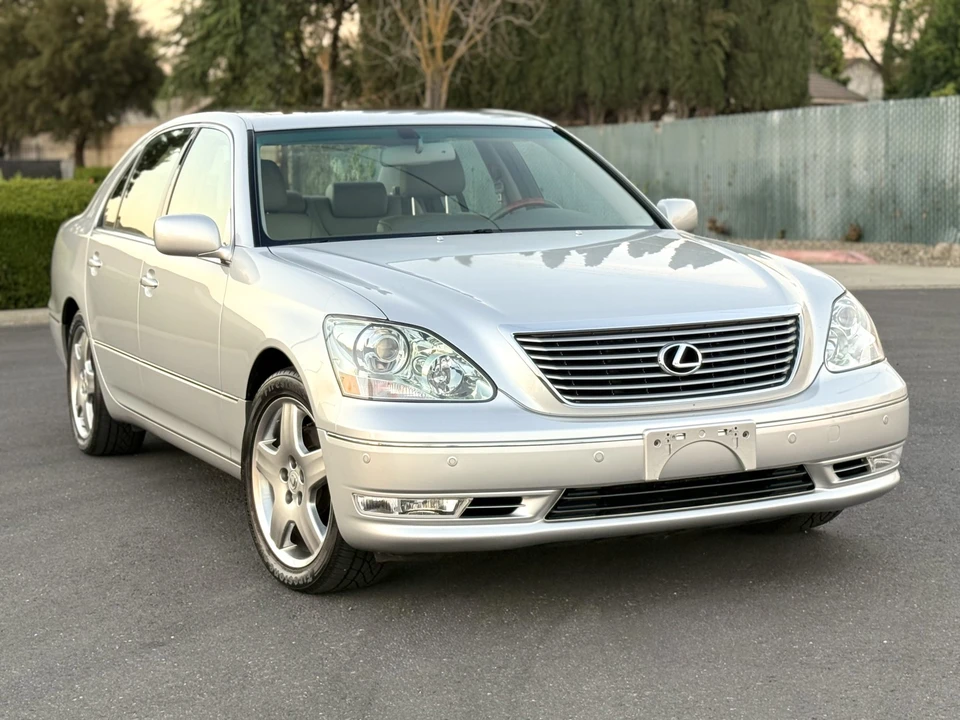 2006 Lexus LS 3rd Gen - Image 25 of 31
