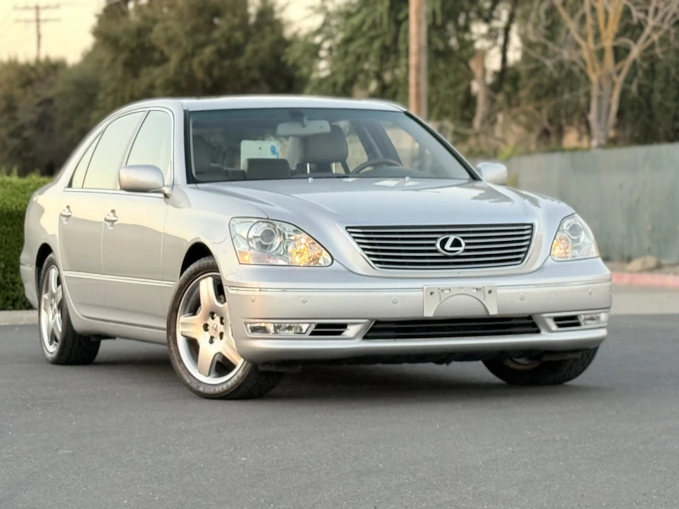 2006 Lexus LS 3rd Gen - Image 23 of 31