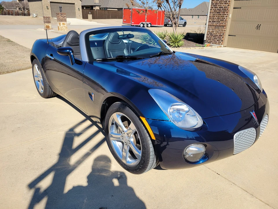 2006 Pontiac Solstice - Image 2 of 31
