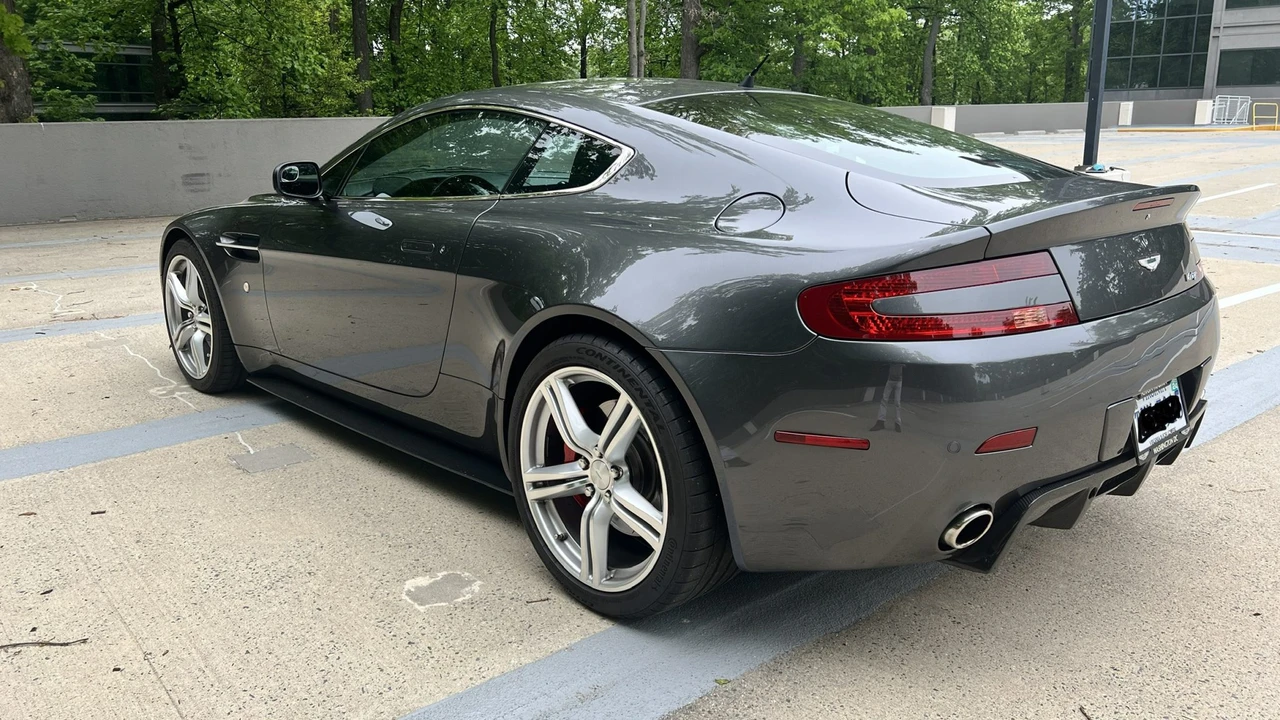 2007 Aston Martin V8 Vantage (2006-2017) - Image 3 of 31