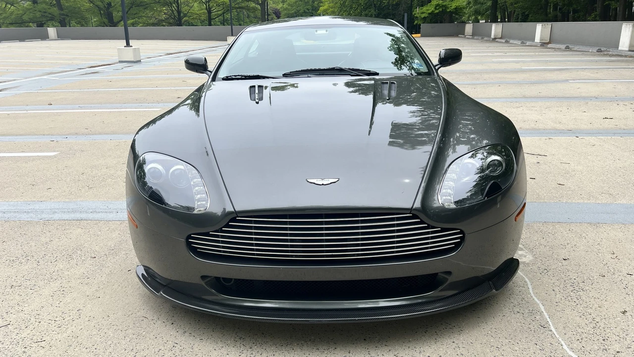 2007 Aston Martin V8 Vantage (2006-2017) - Image 8 of 31