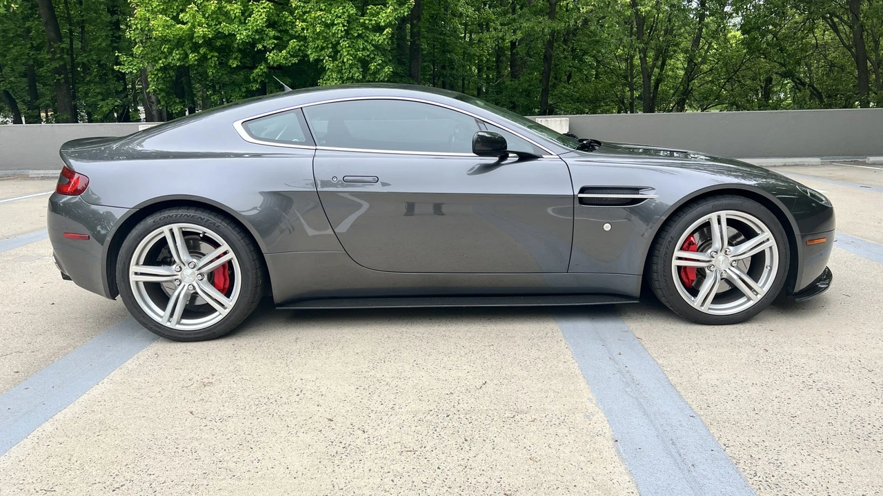 2007 Aston Martin V8 Vantage (2006-2017) - Image 7 of 31