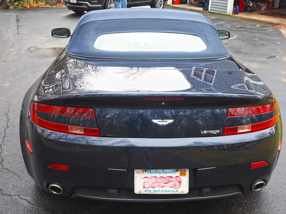 2007 Aston Martin V8 Vantage (2006-2017) - Image 9 of 31