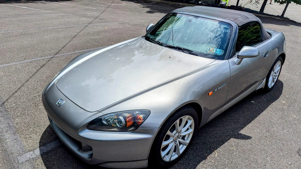 2007 Honda AP2 S2000 - Image 2 of 31