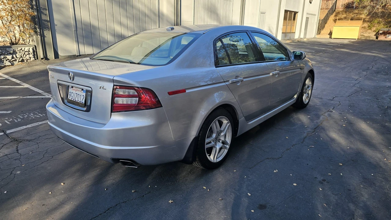 2008 Acura TL 3rd Gen - Image 9 of 31