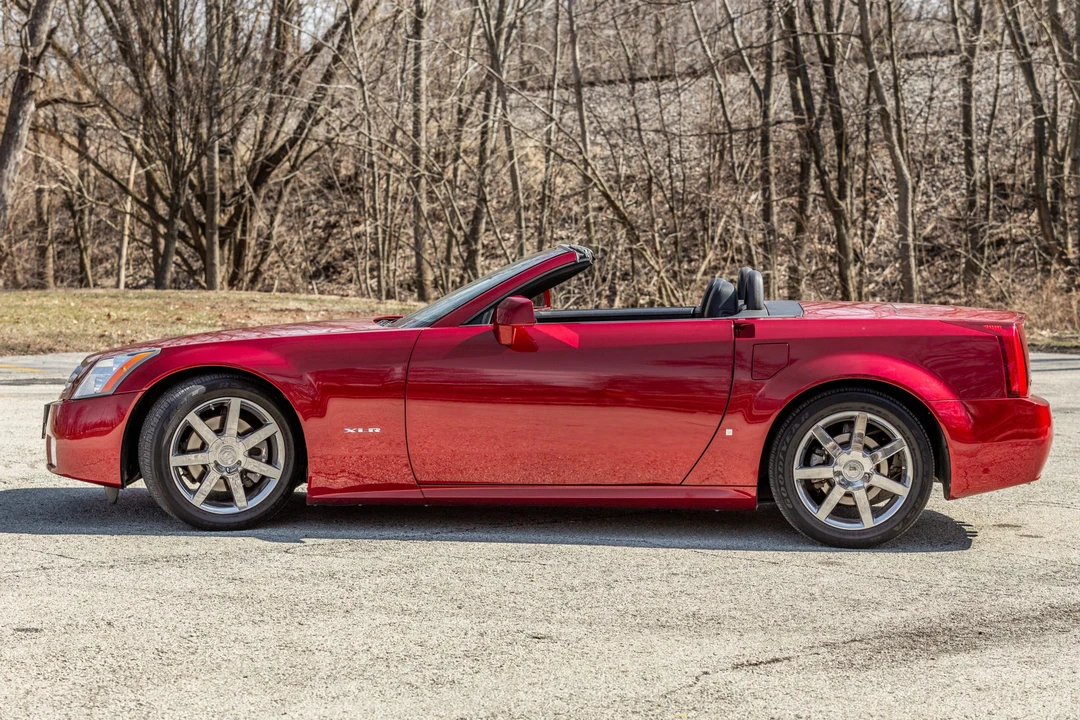 2008 Cadillac XLR - Image 14 of 31
