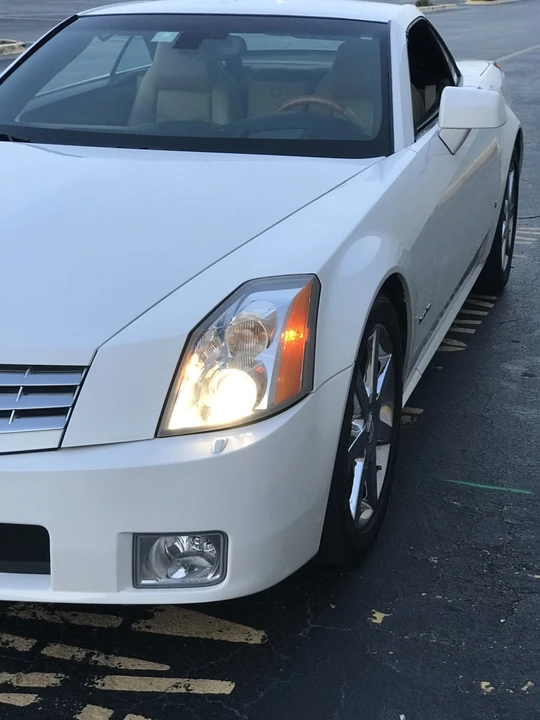 2008 Cadillac XLR - Image 3 of 31