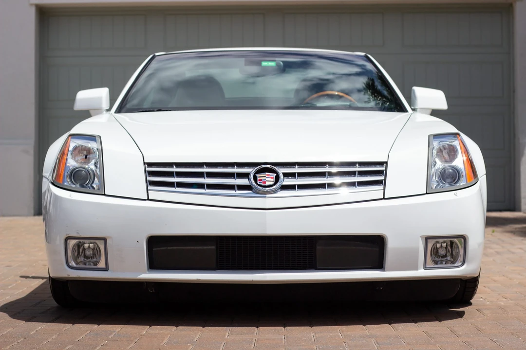 2008 Cadillac XLR - Image 11 of 31