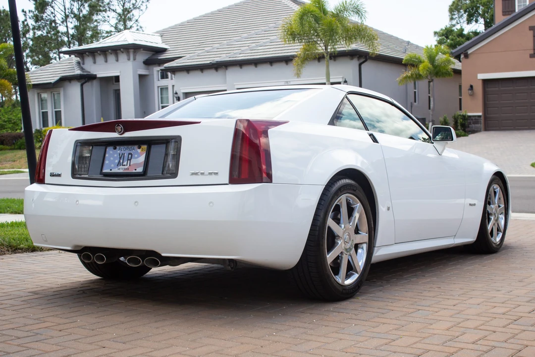 2008 Cadillac XLR - Image 14 of 31
