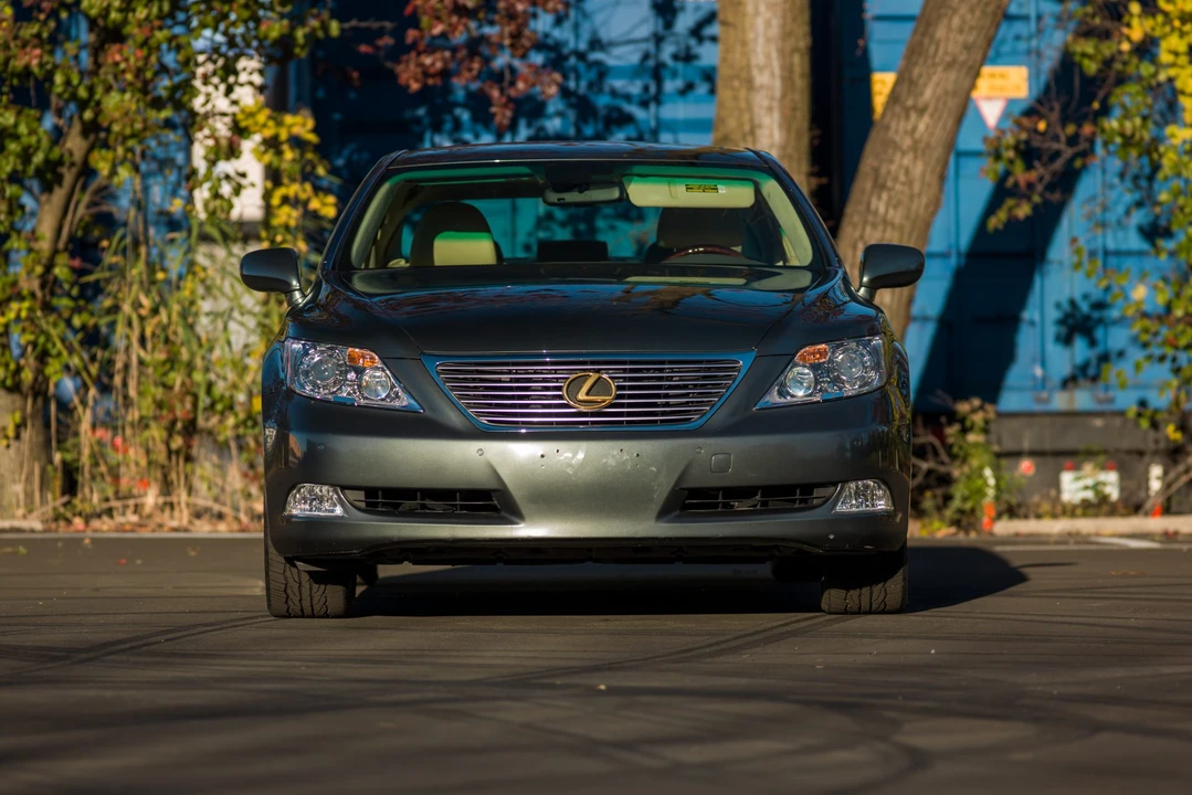 2008 Lexus LS 4th Gen - Image 26 of 31