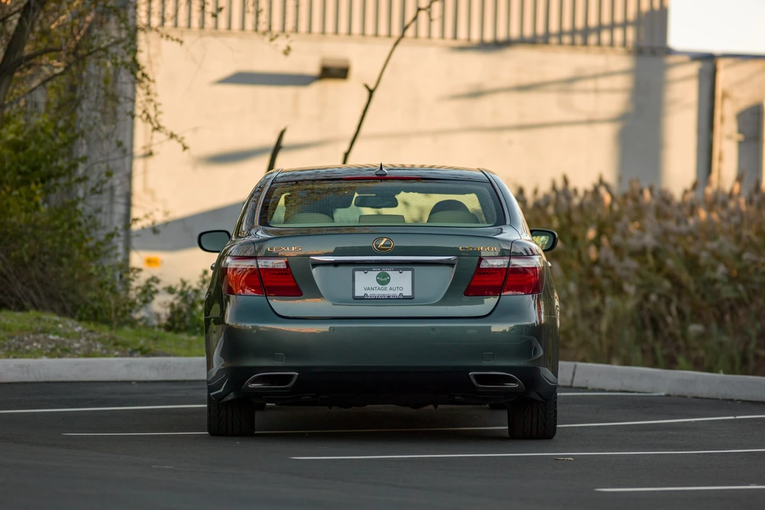 2008 Lexus LS 4th Gen - Image 14 of 31