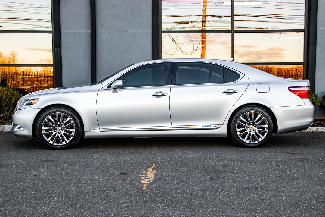 2008 Lexus LS 4th Gen - Image 20 of 31