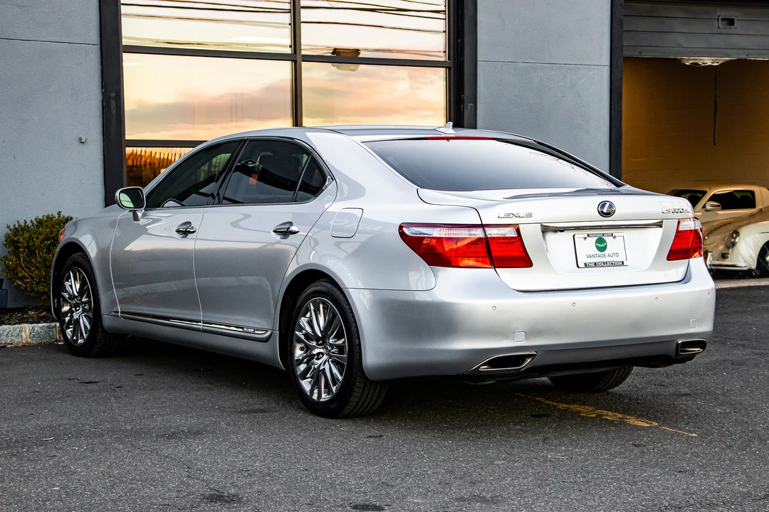 2008 Lexus LS 4th Gen - Image 19 of 31