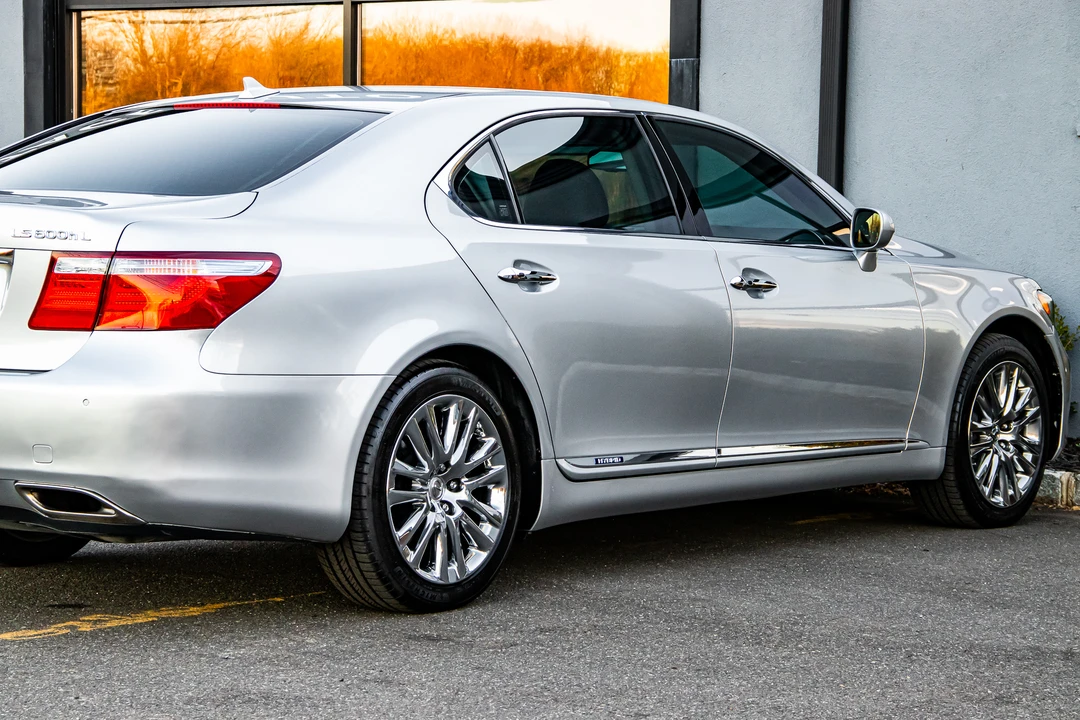 2008 Lexus LS 4th Gen - Image 27 of 31