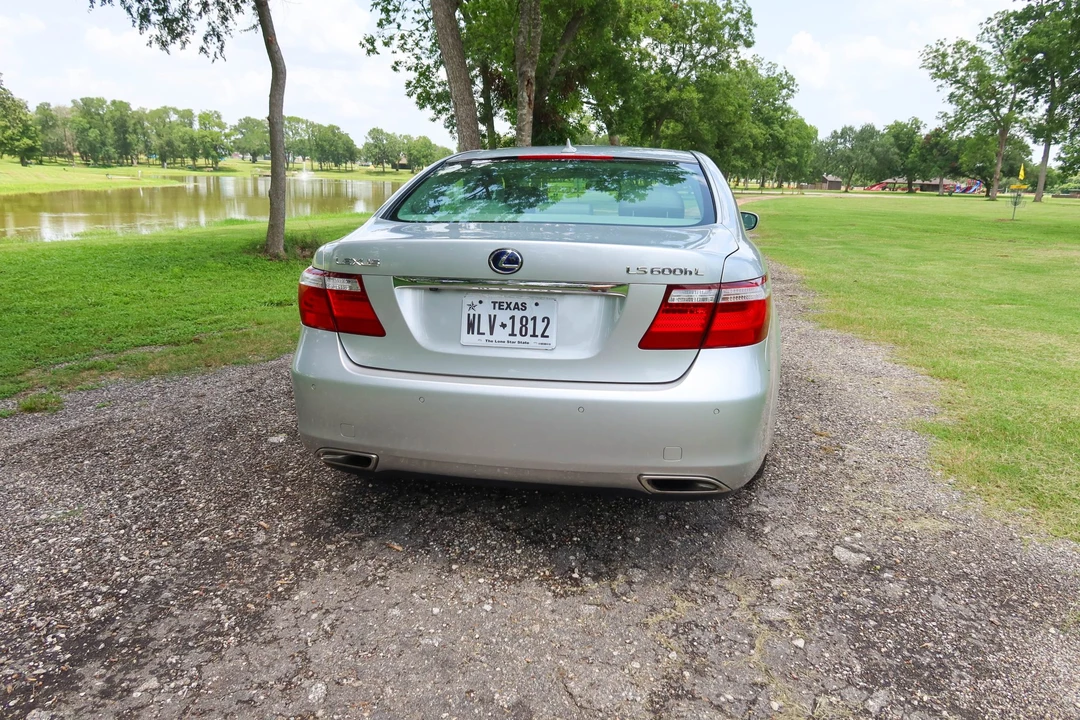 2008 Lexus LS 4th Gen - Image 30 of 31