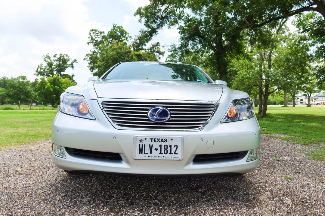 2008 Lexus LS 4th Gen - Image 8 of 31
