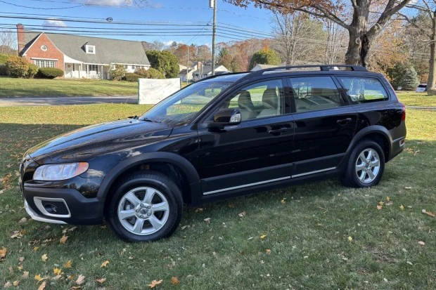 2008 Volvo XC70 3rd Gen - Image 3 of 8