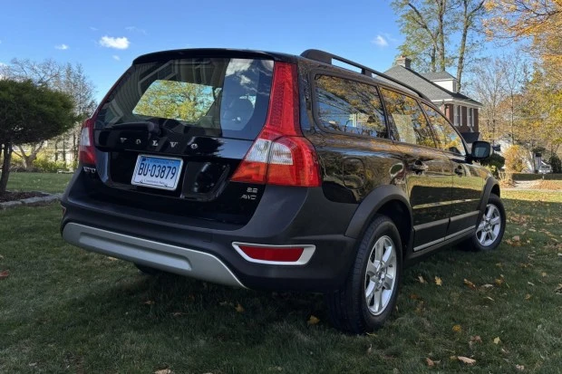 2008 Volvo XC70 3rd Gen - Image 2 of 8