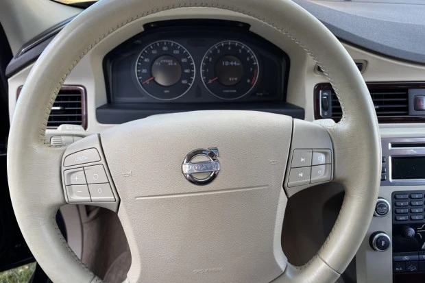 2008 Volvo XC70 3rd Gen - Image 5 of 8