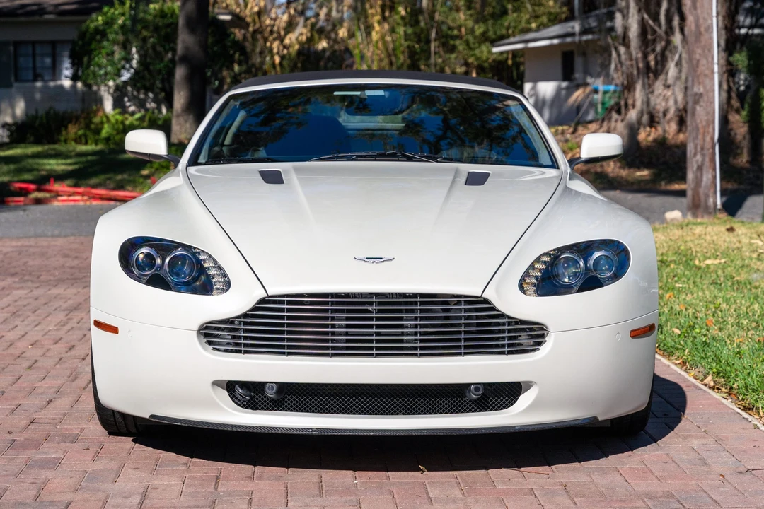 2009 Aston Martin V8 Vantage (2006-2017) - Image 11 of 31