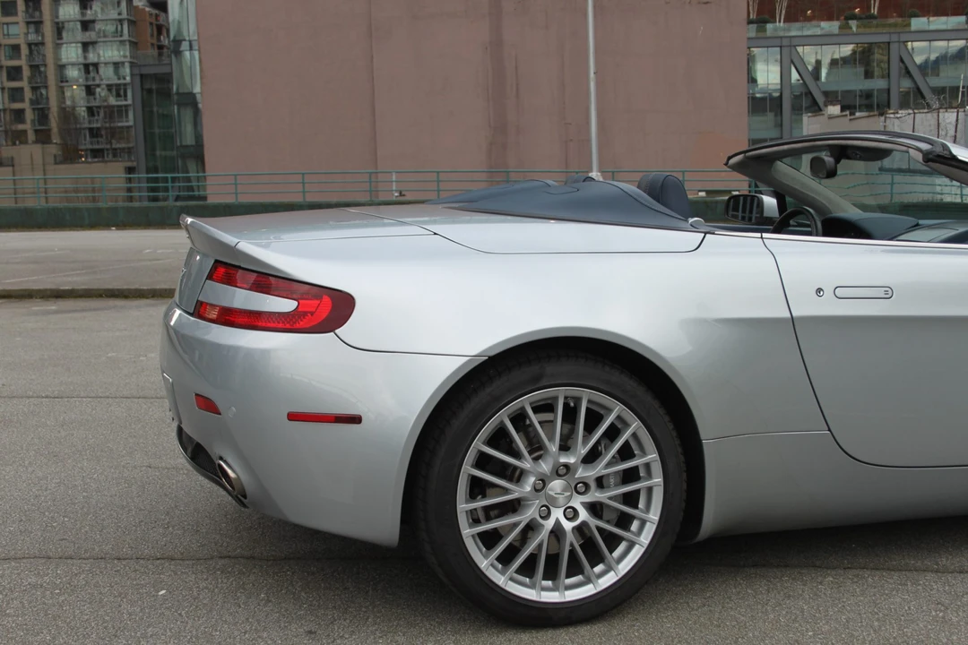 2009 Aston Martin V8 Vantage (2006-2017) - Image 22 of 31