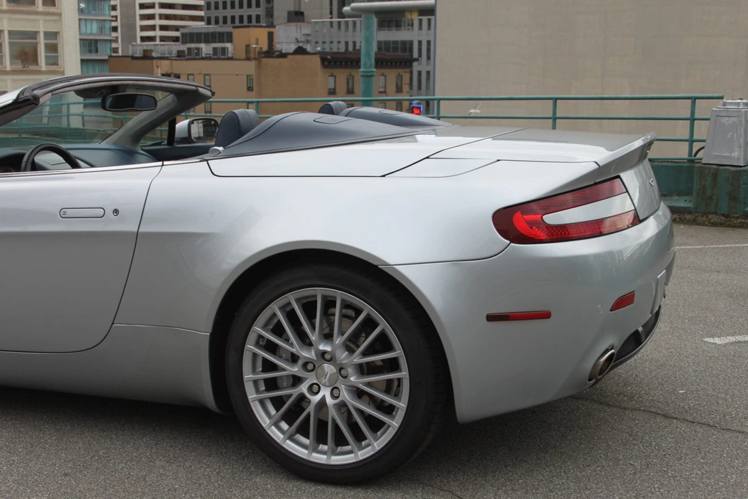 2009 Aston Martin V8 Vantage (2006-2017) - Image 19 of 31