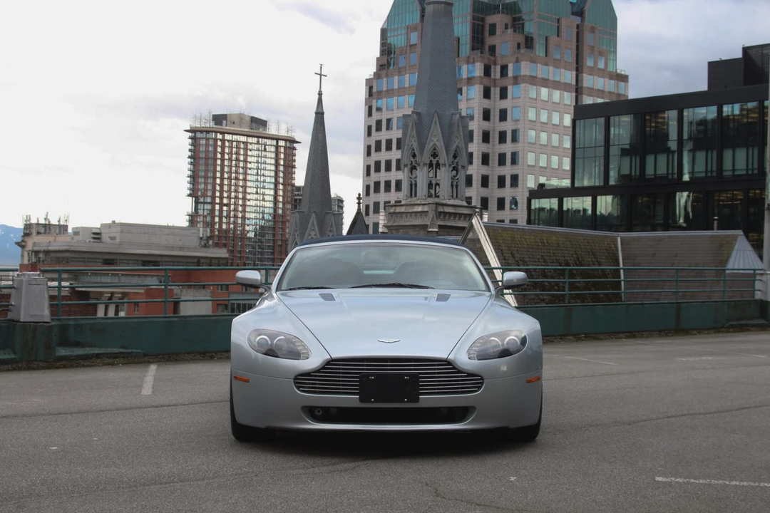 2009 Aston Martin V8 Vantage (2006-2017) - Image 16 of 31
