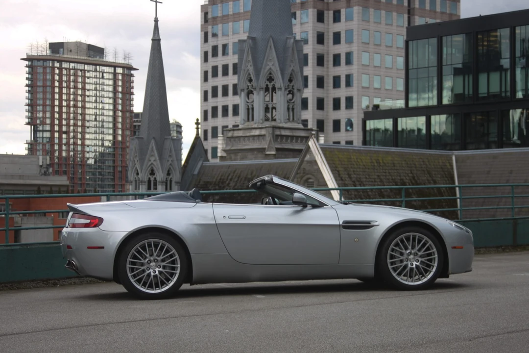 2009 Aston Martin V8 Vantage (2006-2017) - Image 14 of 31