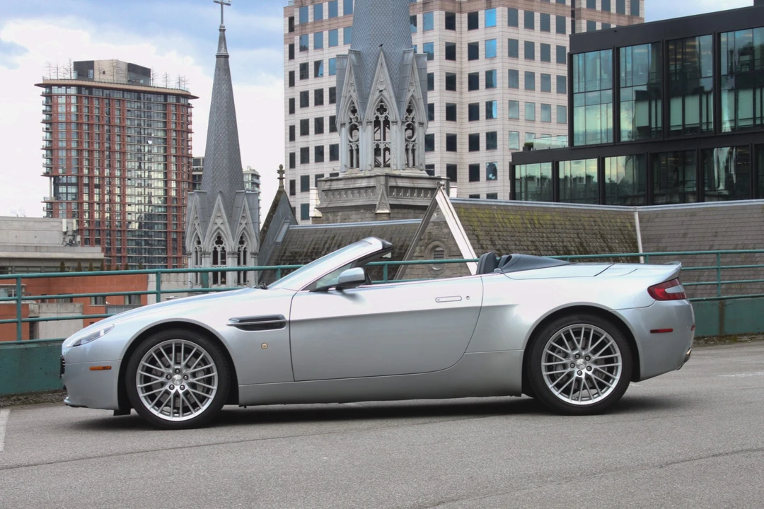 2009 Aston Martin V8 Vantage (2006-2017) - Image 5 of 31