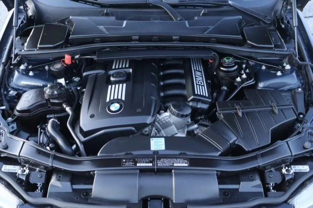 2009 BMW E90 3 Series Sedan - Image 6 of 7