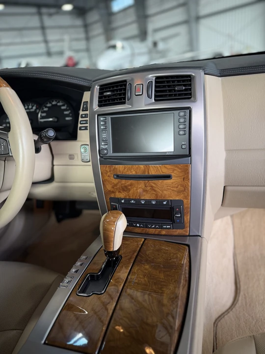 2009 Cadillac XLR - Image 25 of 31