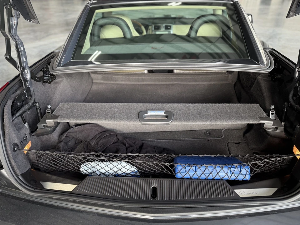 2009 Cadillac XLR - Image 26 of 31