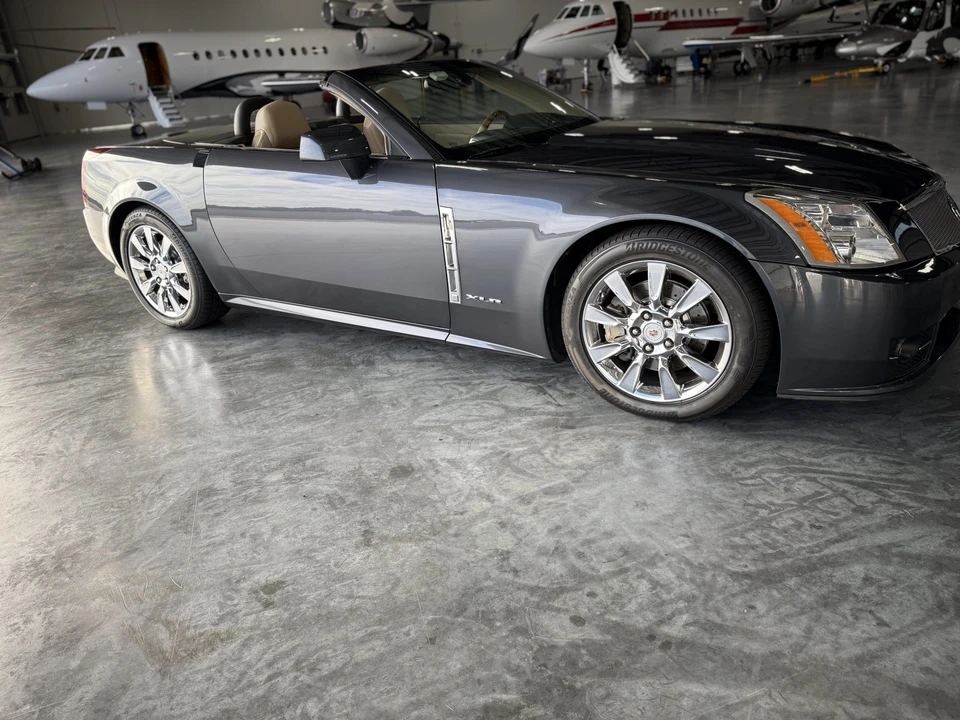 2009 Cadillac XLR - Image 14 of 31