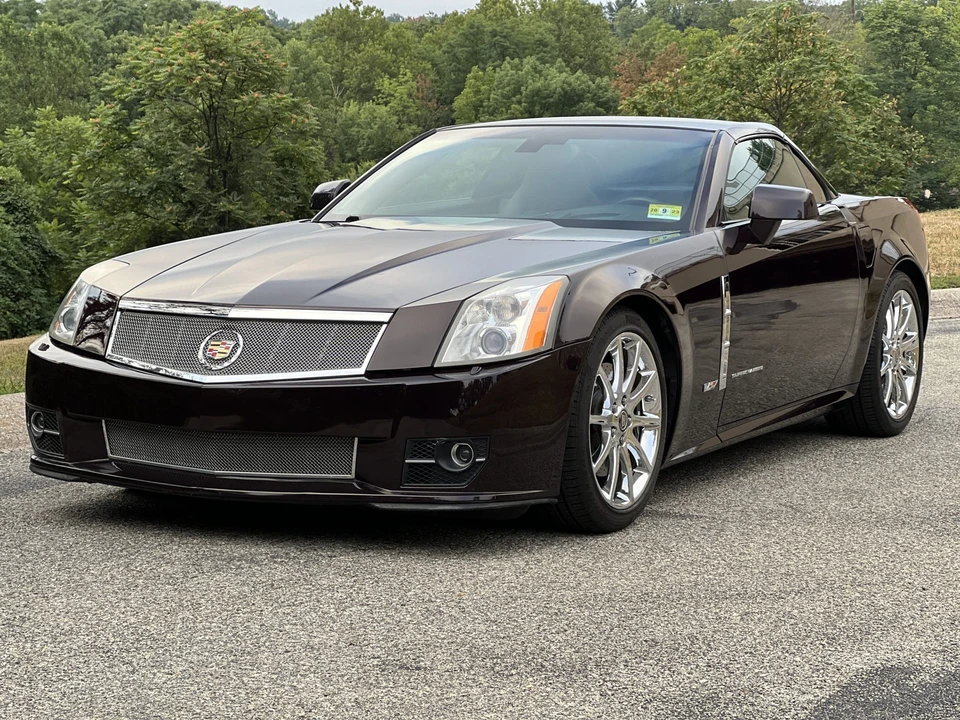 2009 Cadillac XLR-V - Image 6 of 31