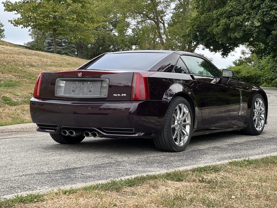 2009 Cadillac XLR-V - Image 29 of 31