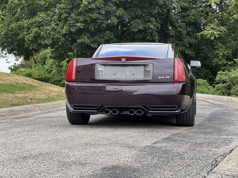 2009 Cadillac XLR-V - Image 22 of 31