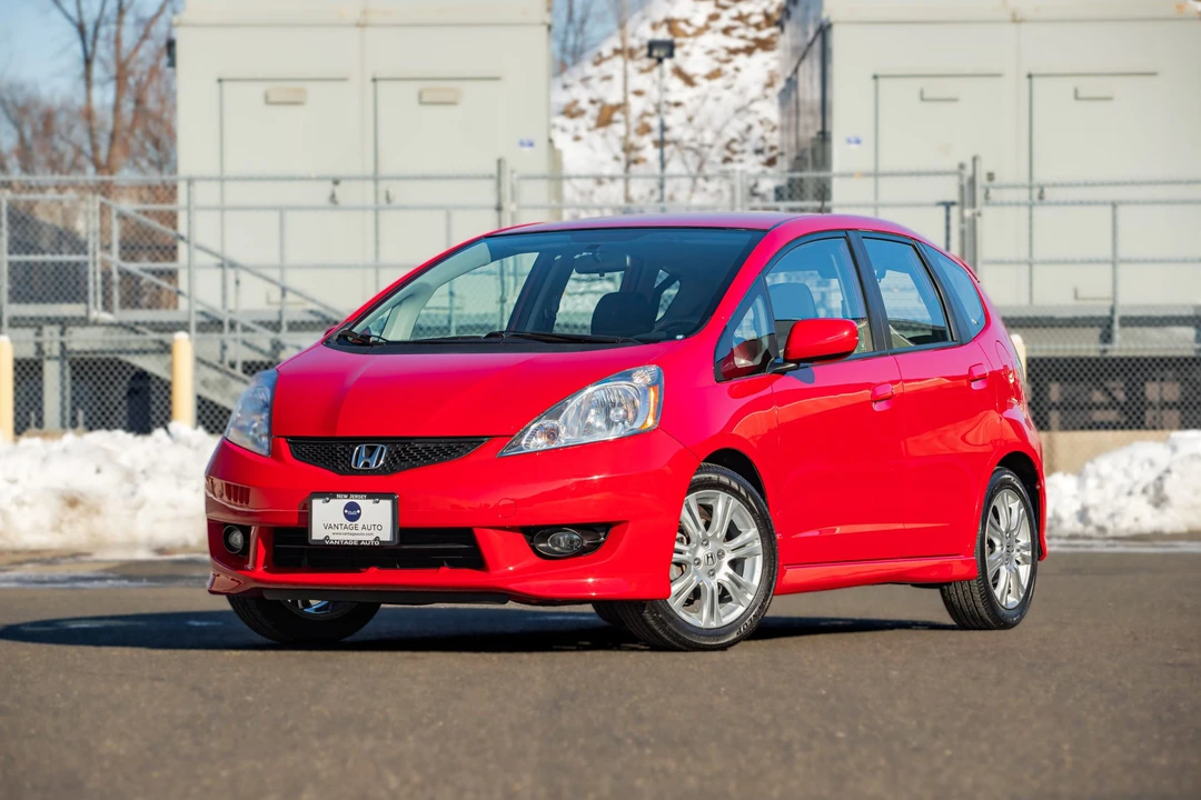 2009 Honda Fit - Image 9 of 31