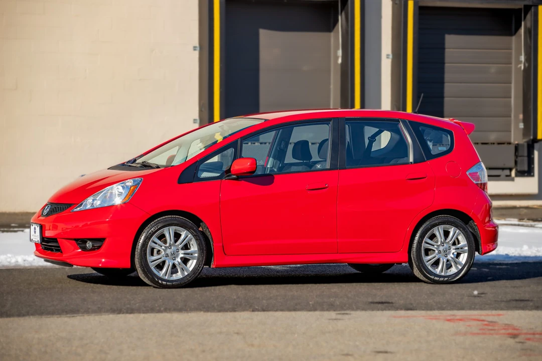 2009 Honda Fit - Image 11 of 31