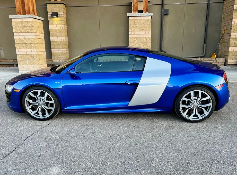 2010 Audi 42 R8 - Image 29 of 31