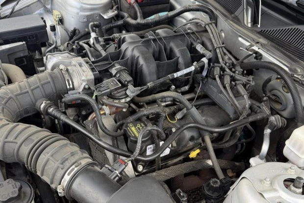 2010 Ford S197 Mustang - Image 6 of 6