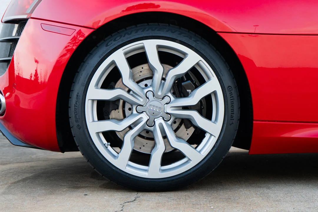 2011 Audi 42 R8 - Image 15 of 31