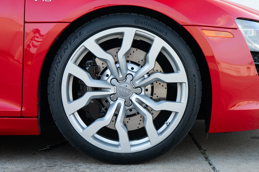 2011 Audi 42 R8 - Image 13 of 31