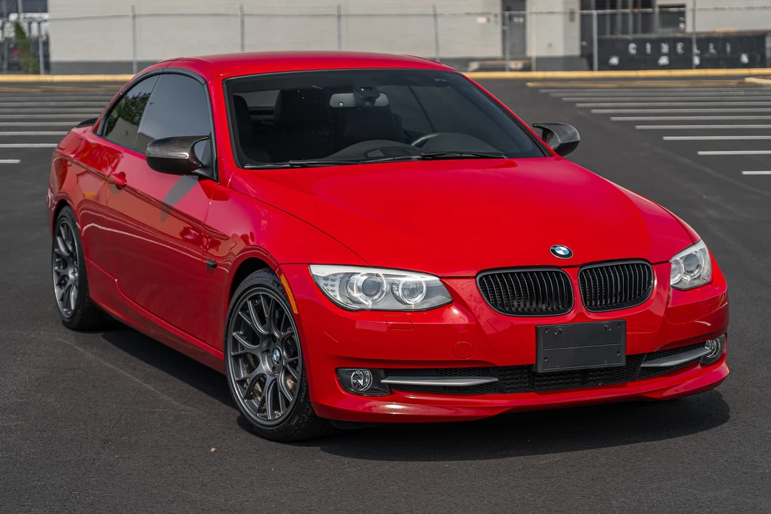 2011 BMW E93 335i Convertible - Image 11 of 31