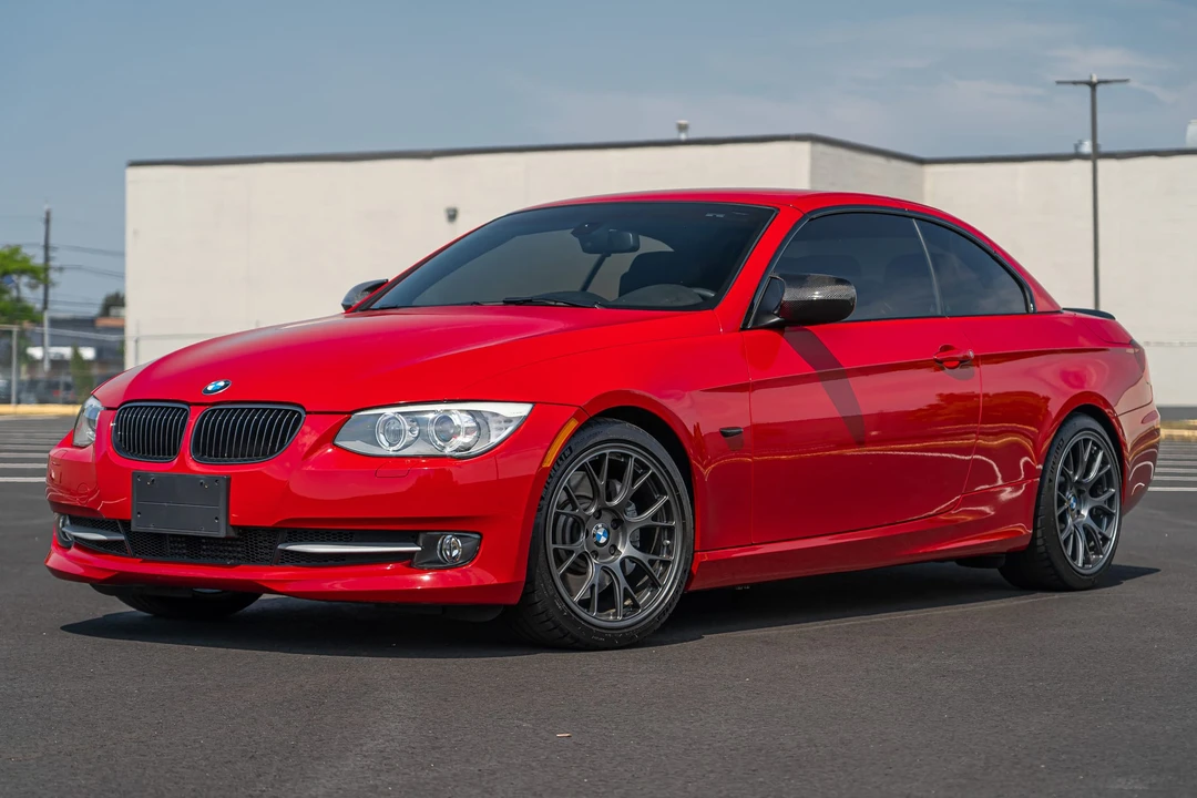 2011 BMW E93 335i Convertible - Image 4 of 31